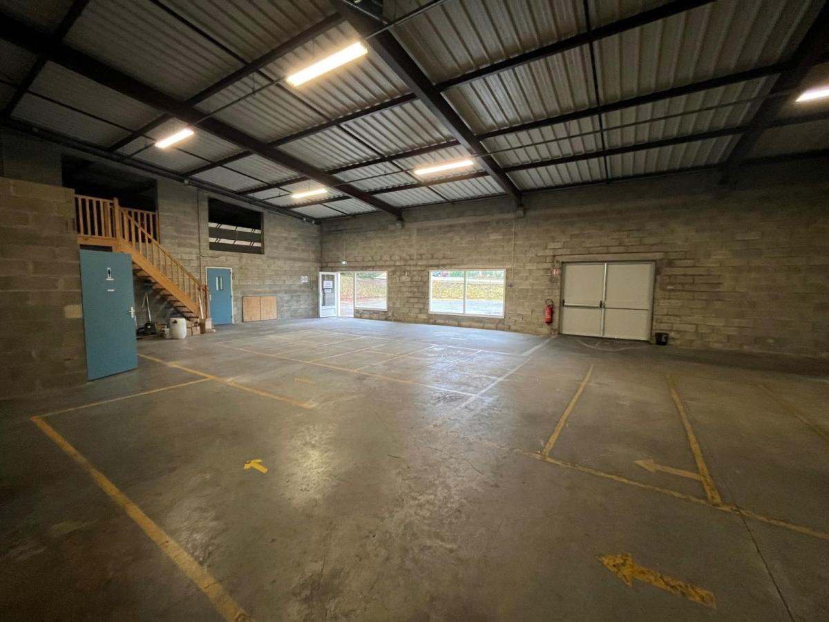 autre - 850 m² - Dole