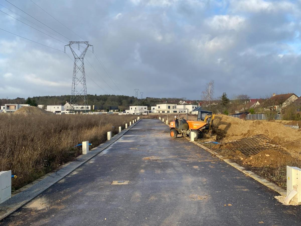 terrain - 607 m² - Ahuy