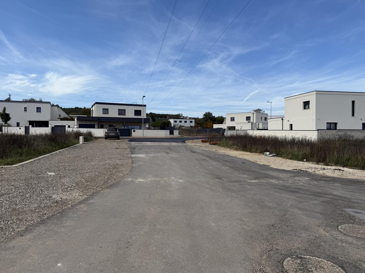 terrain - 656 m² - Ahuy