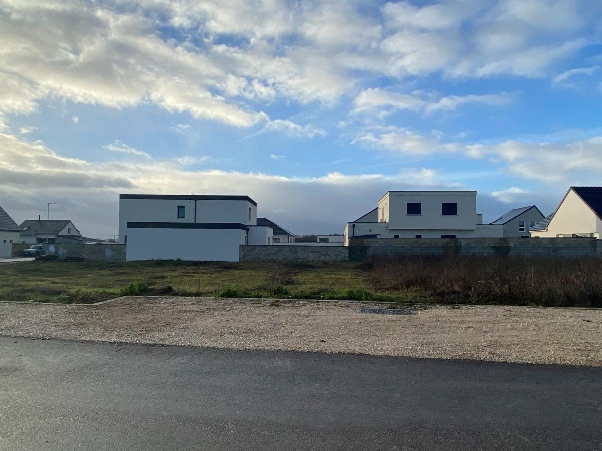 terrain - 607 m² - Ahuy