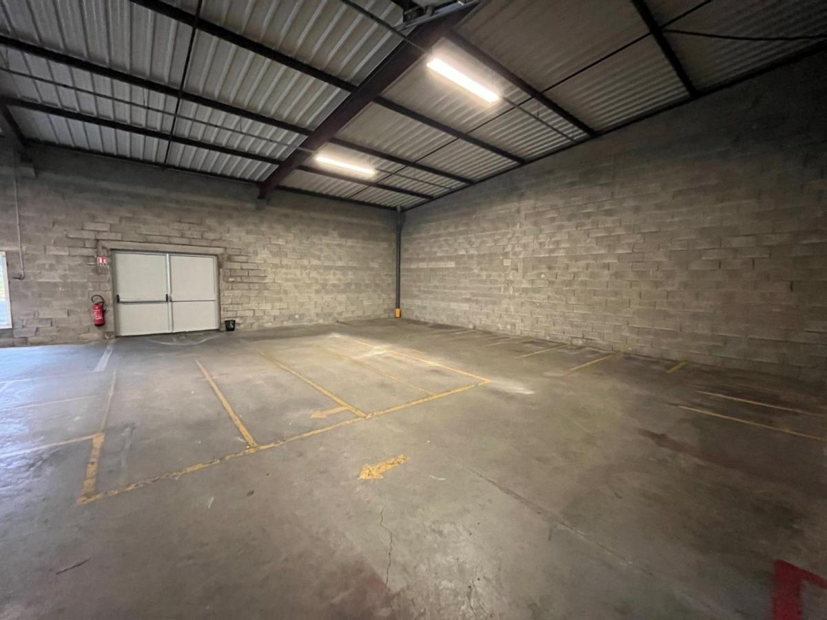 autre - 850 m² - Dole