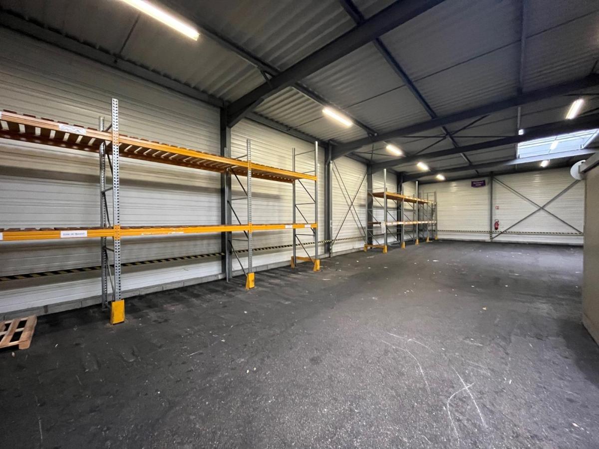 autre - 850 m² - Dole